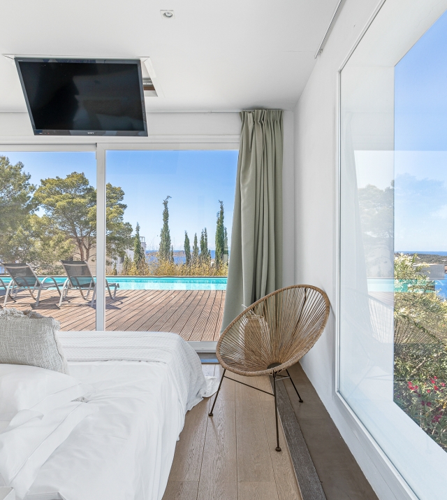 Resa Estates villa te koop sale Ibiza tourist license vergunning modern bedroom views .jpg